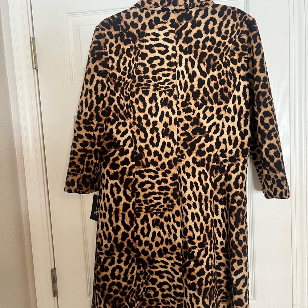 Women’s Jacket - Picture 2 of 3